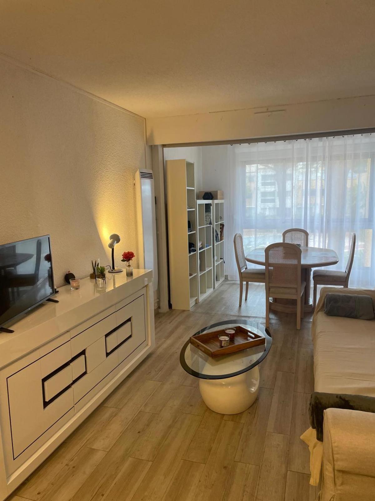 Valentinvtc Location Apartman Agde Kültér fotó